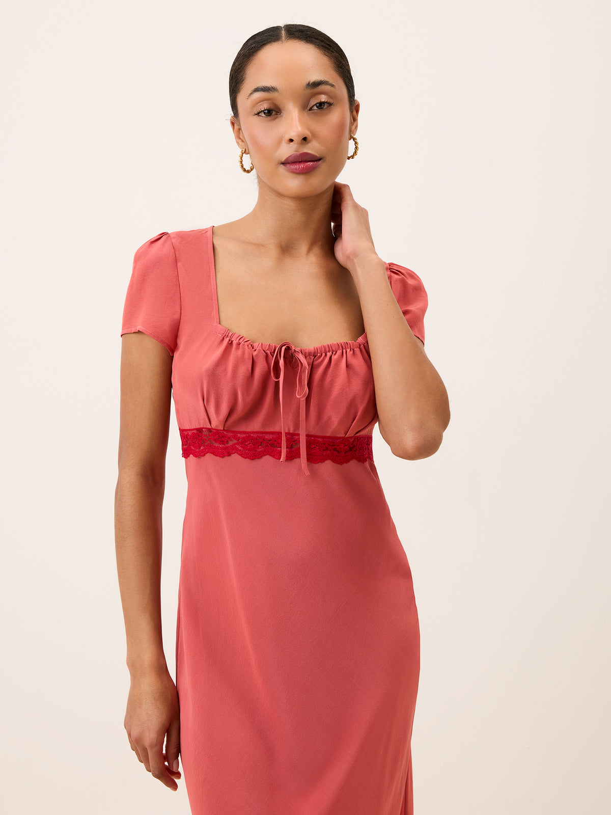 Robe INES