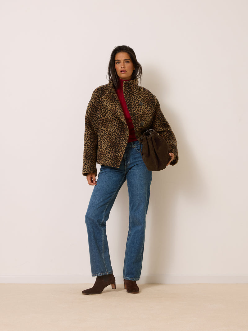 GEDEON brown leopard short coat, back view by Rouje